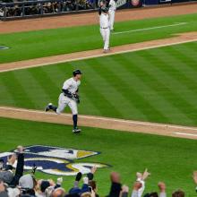 Broadway Inbound Yankees
